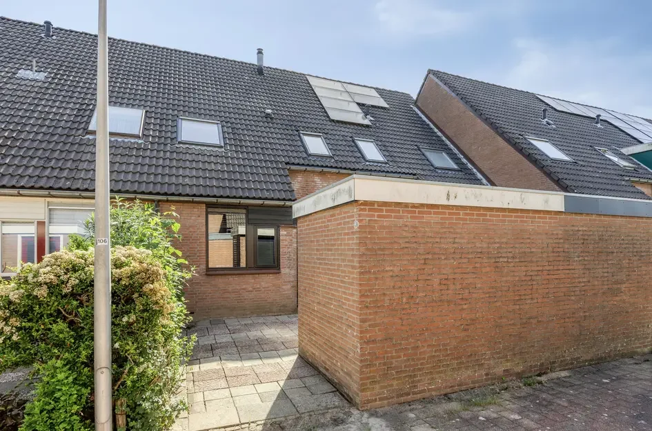 Huis Karperveen 240 in Spijkenisse
