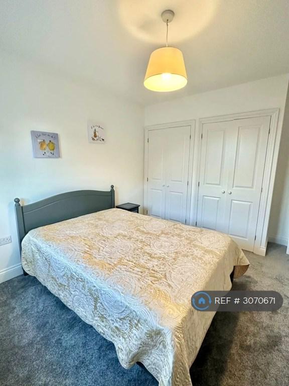 Room Mead Lane in Arun