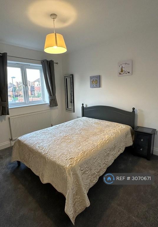 Room Mead Lane in Arun
