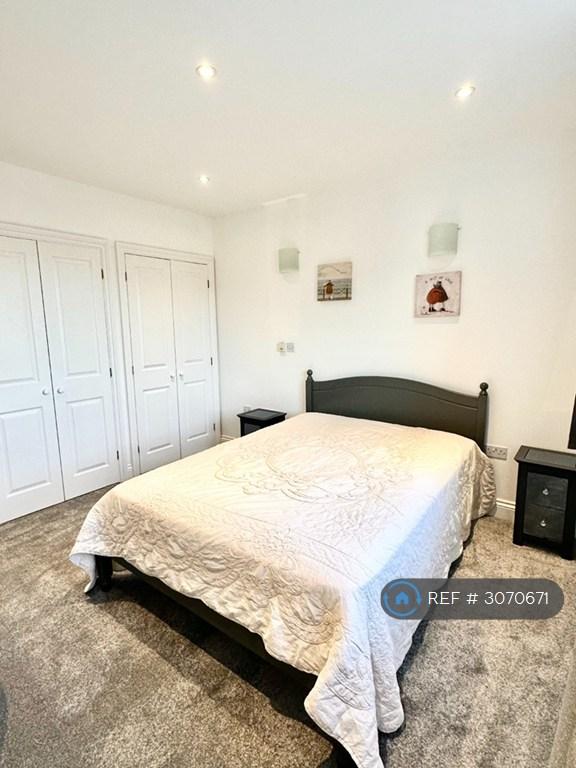 Room Mead Lane in Arun