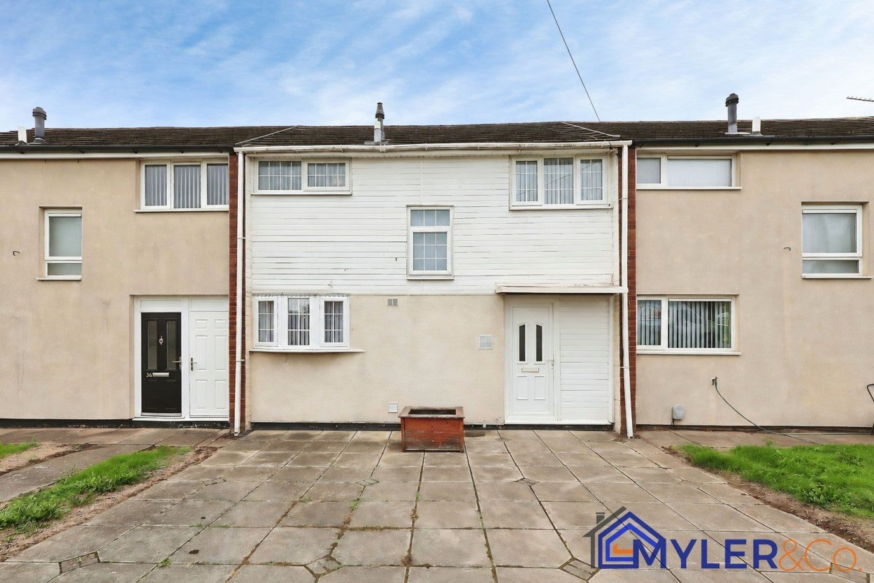 House Bankfield Road in Widnes