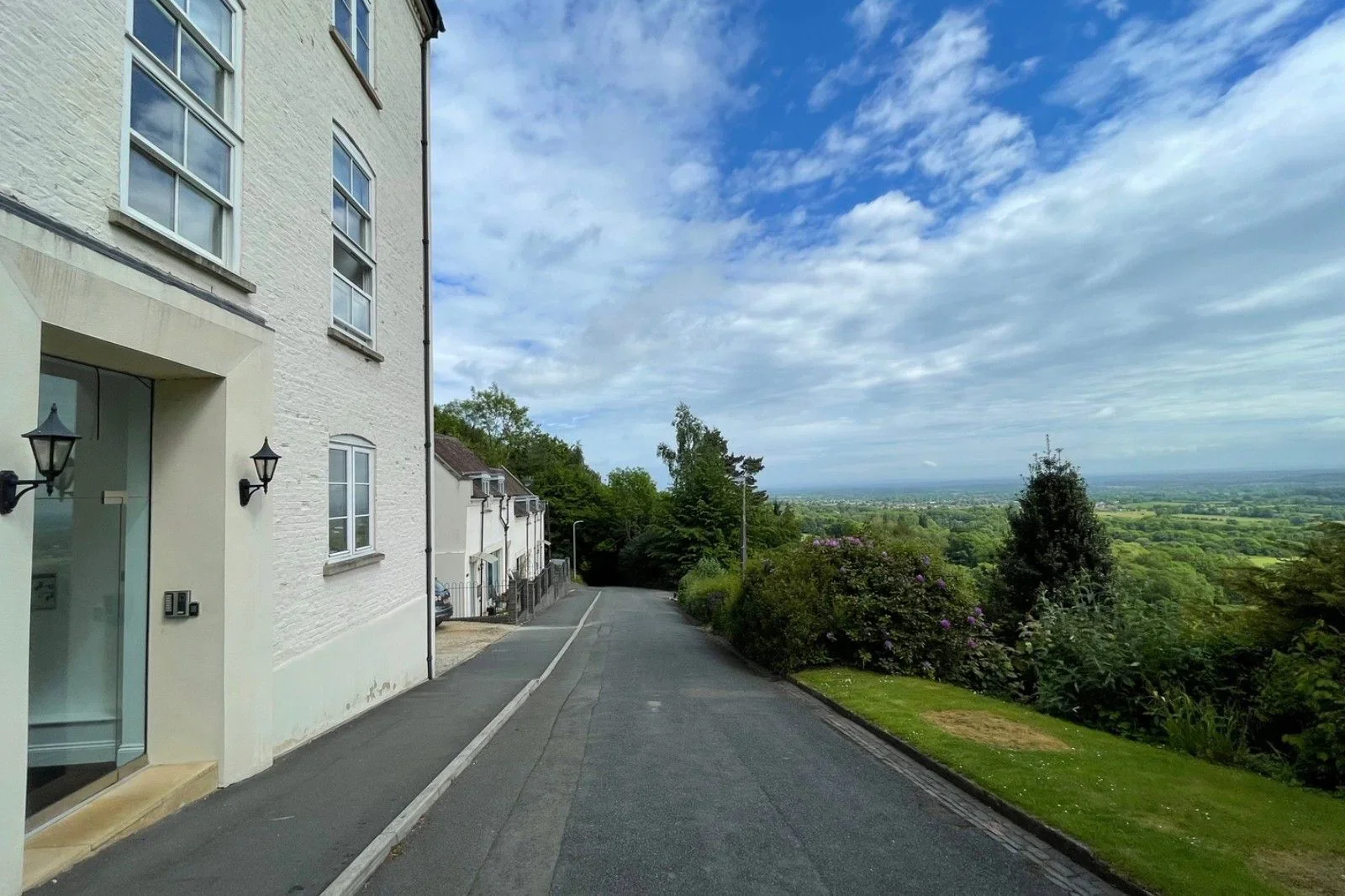 Flat Holy Well Road in Malvern Hills