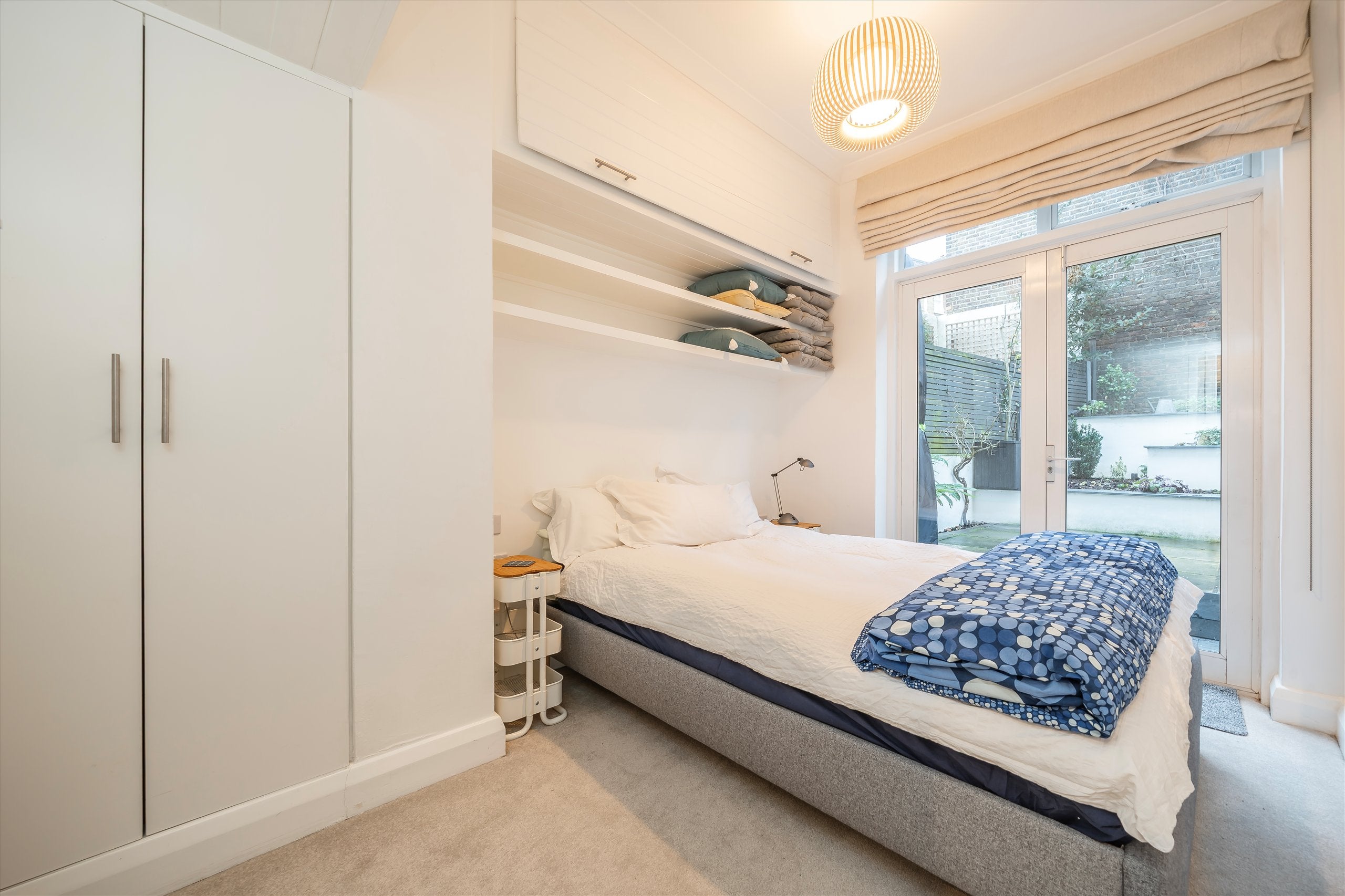 Flat Maclise Road in Greater London