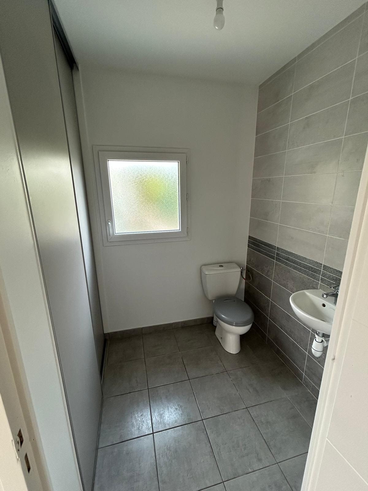 House D 208a in L'Isle-d'Abeau