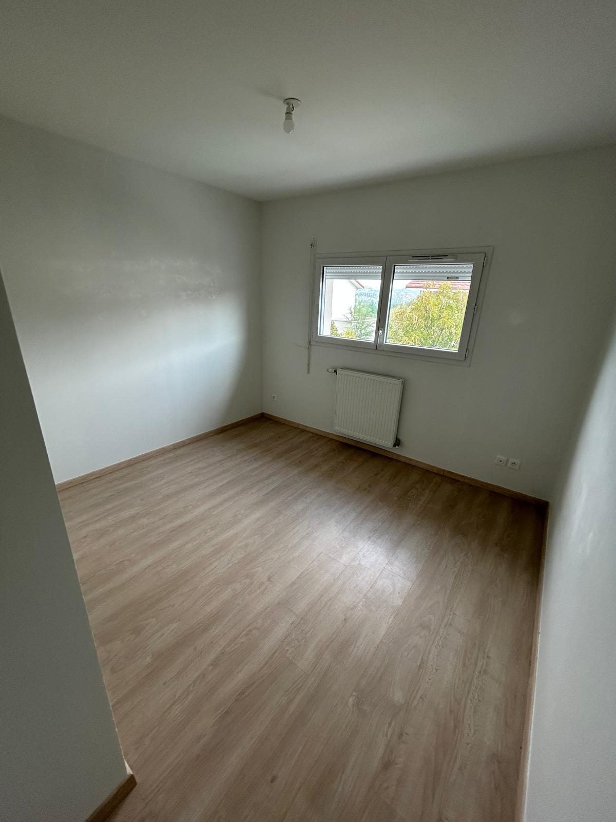 House D 208a in L'Isle-d'Abeau