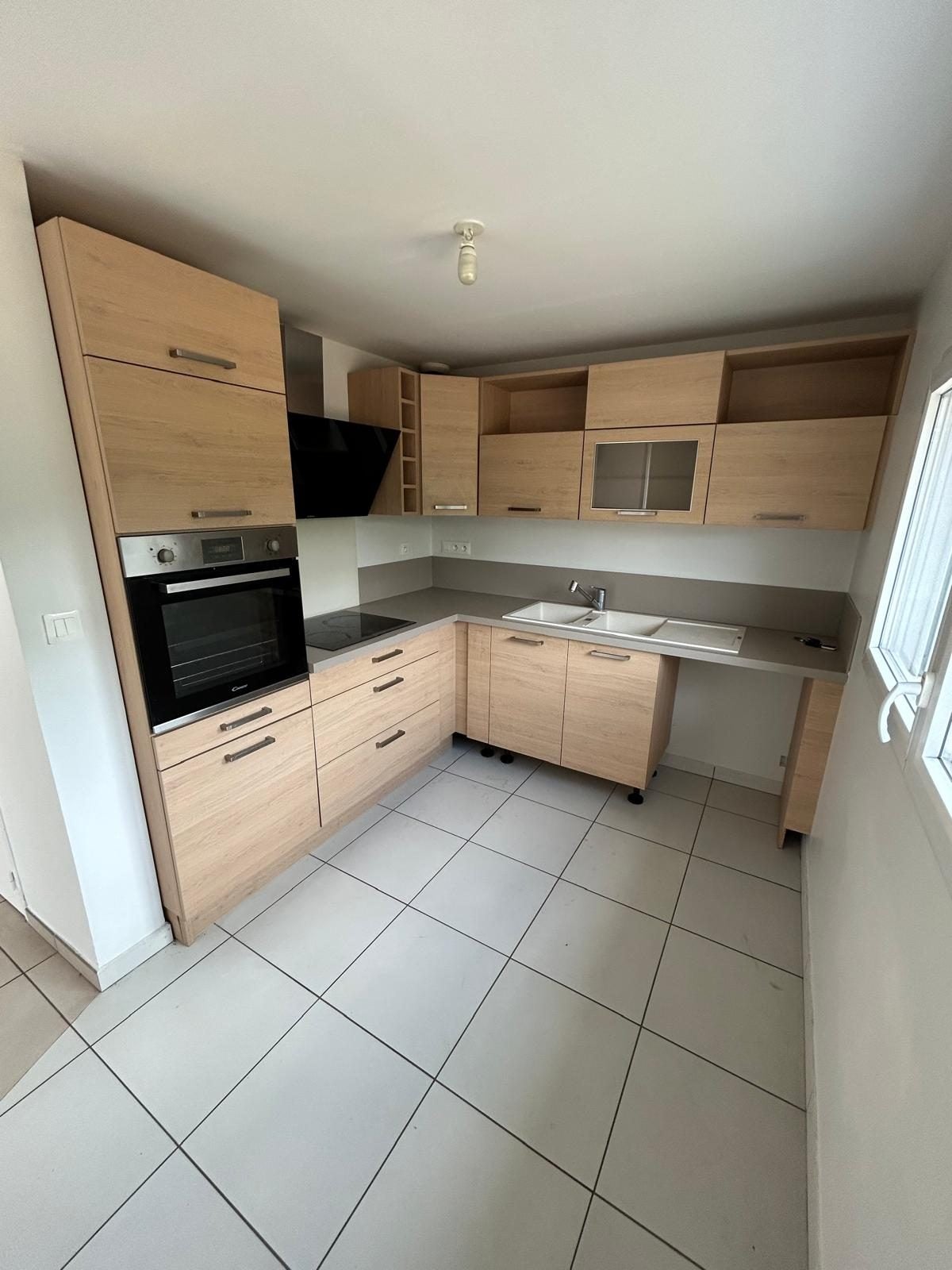House D 208a in L'Isle-d'Abeau