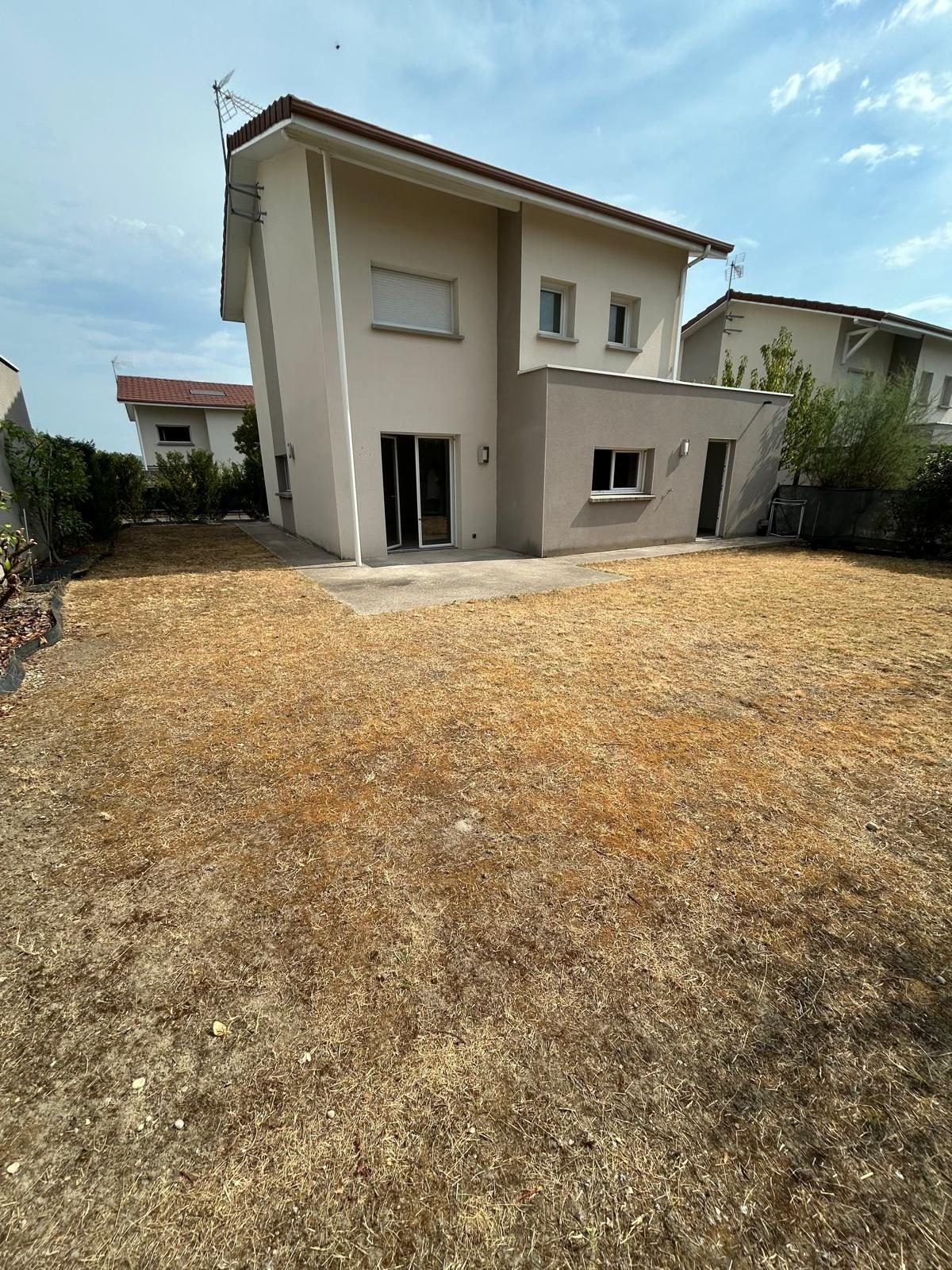 House D 208a in L'Isle-d'Abeau