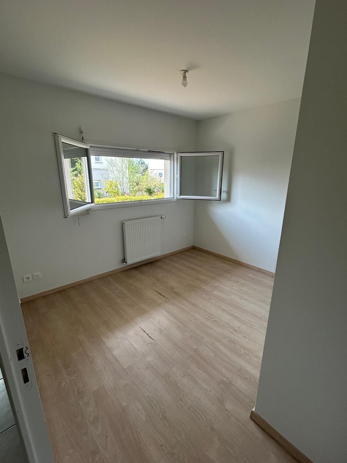 House D 208a in L'Isle-d'Abeau