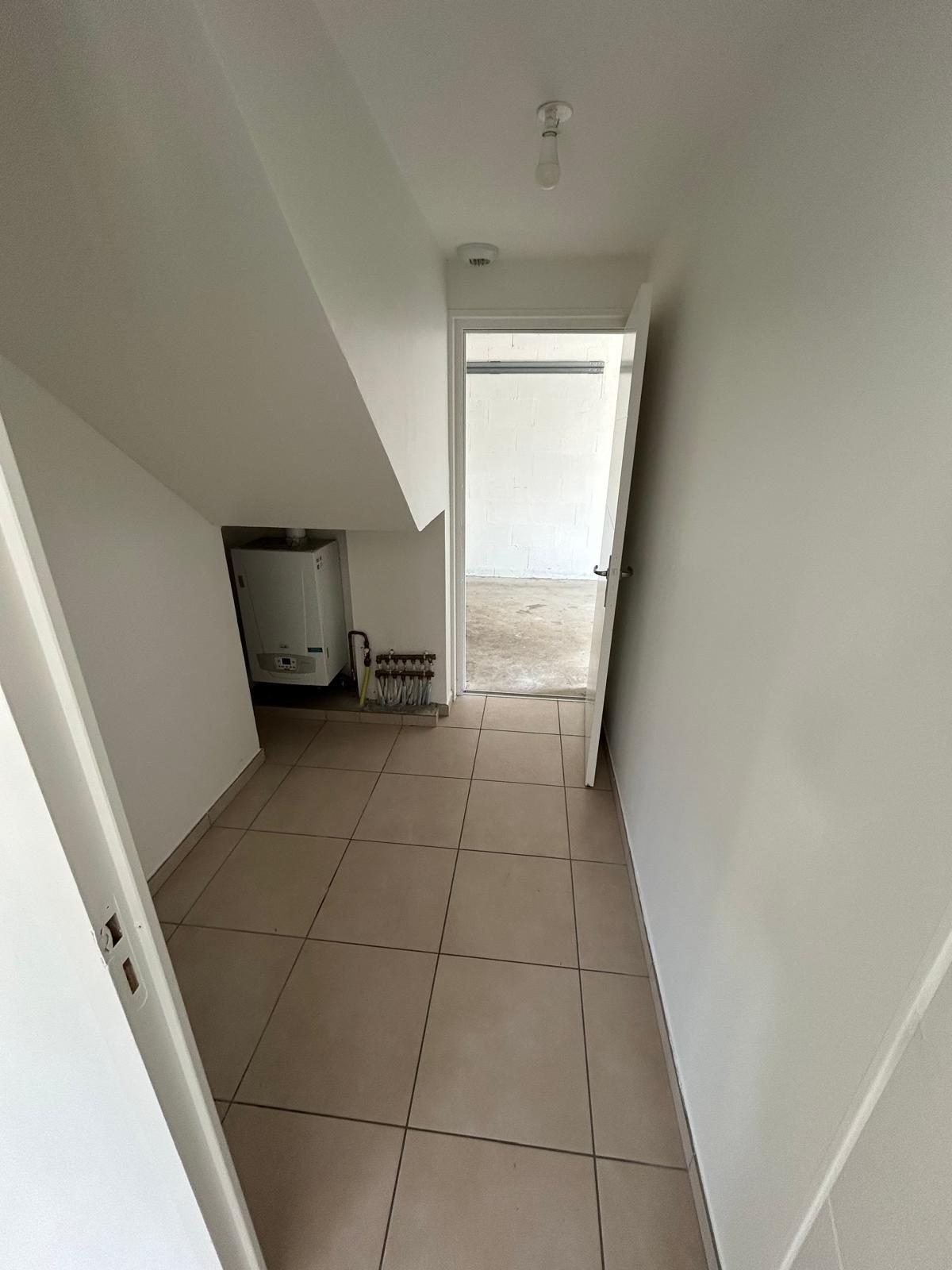 House D 208a in L'Isle-d'Abeau