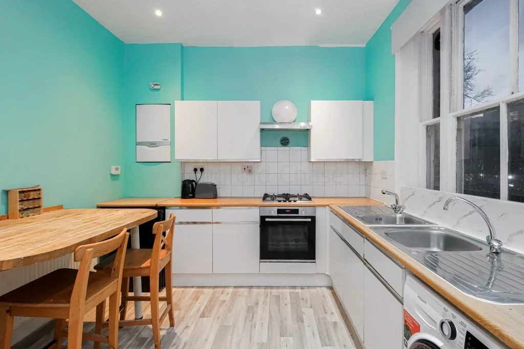 Room North Hill in Greater London