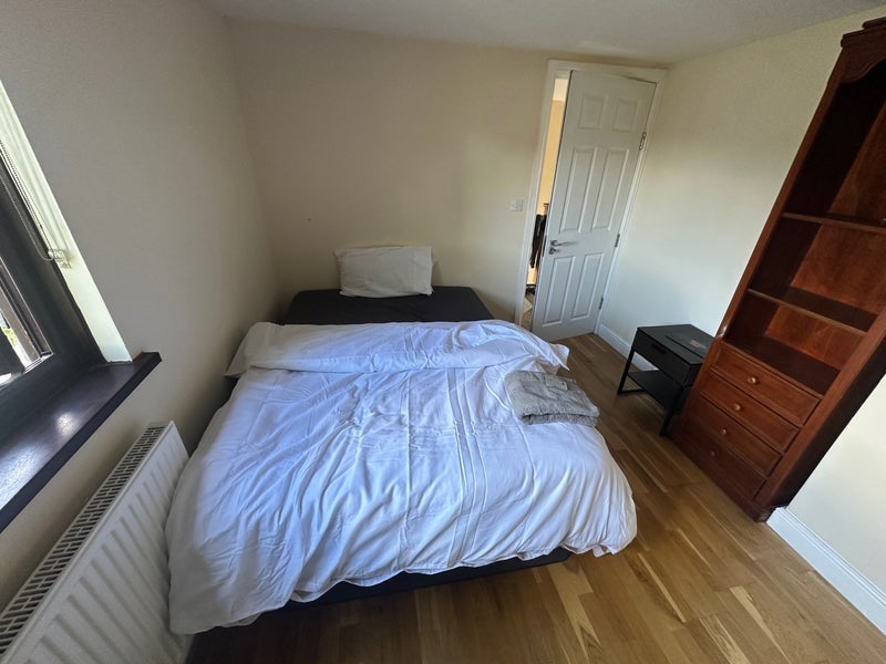 Room Wylands Road in Slough