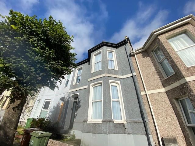 House Chaddlewood Avenue in Plymouth