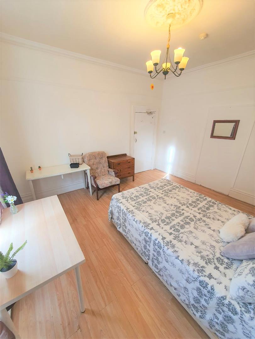 Room Spencer Road in Bournemouth