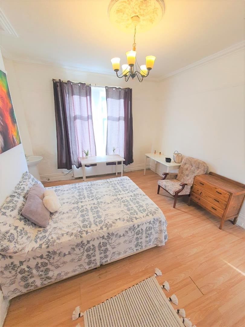 Room Spencer Road in Bournemouth