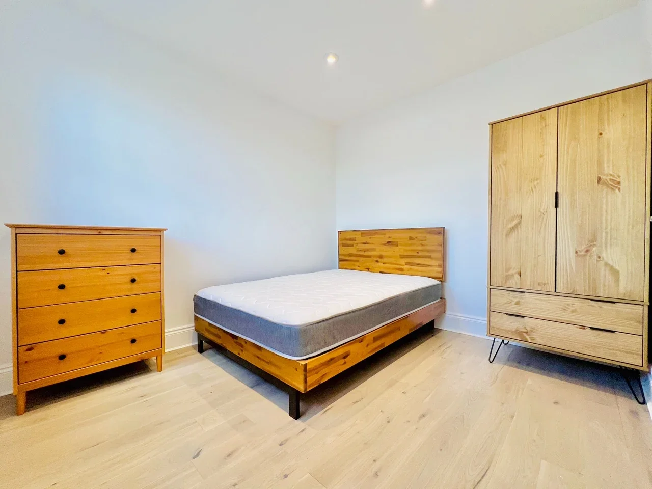 Flat New Park Road in Greater London