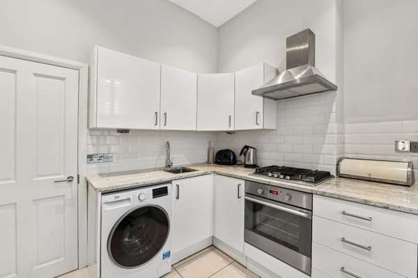 Flat Moorhouse Road in City of Westminster