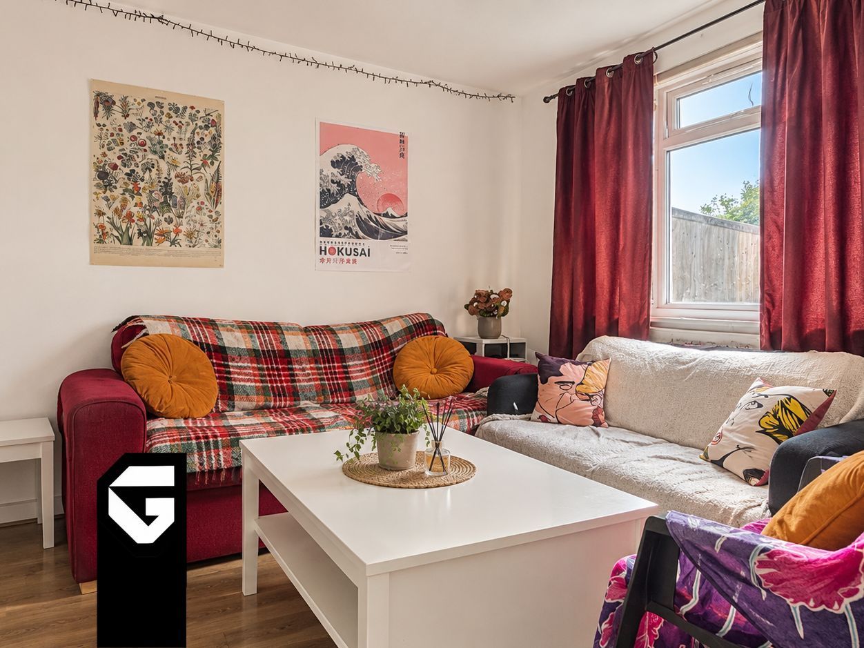 House Landseer Avenue in Bristol