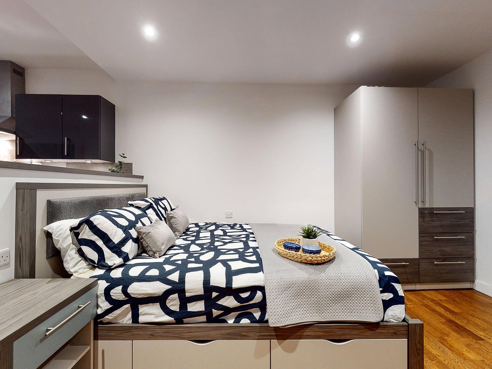 Flat Wade Lane in Leeds