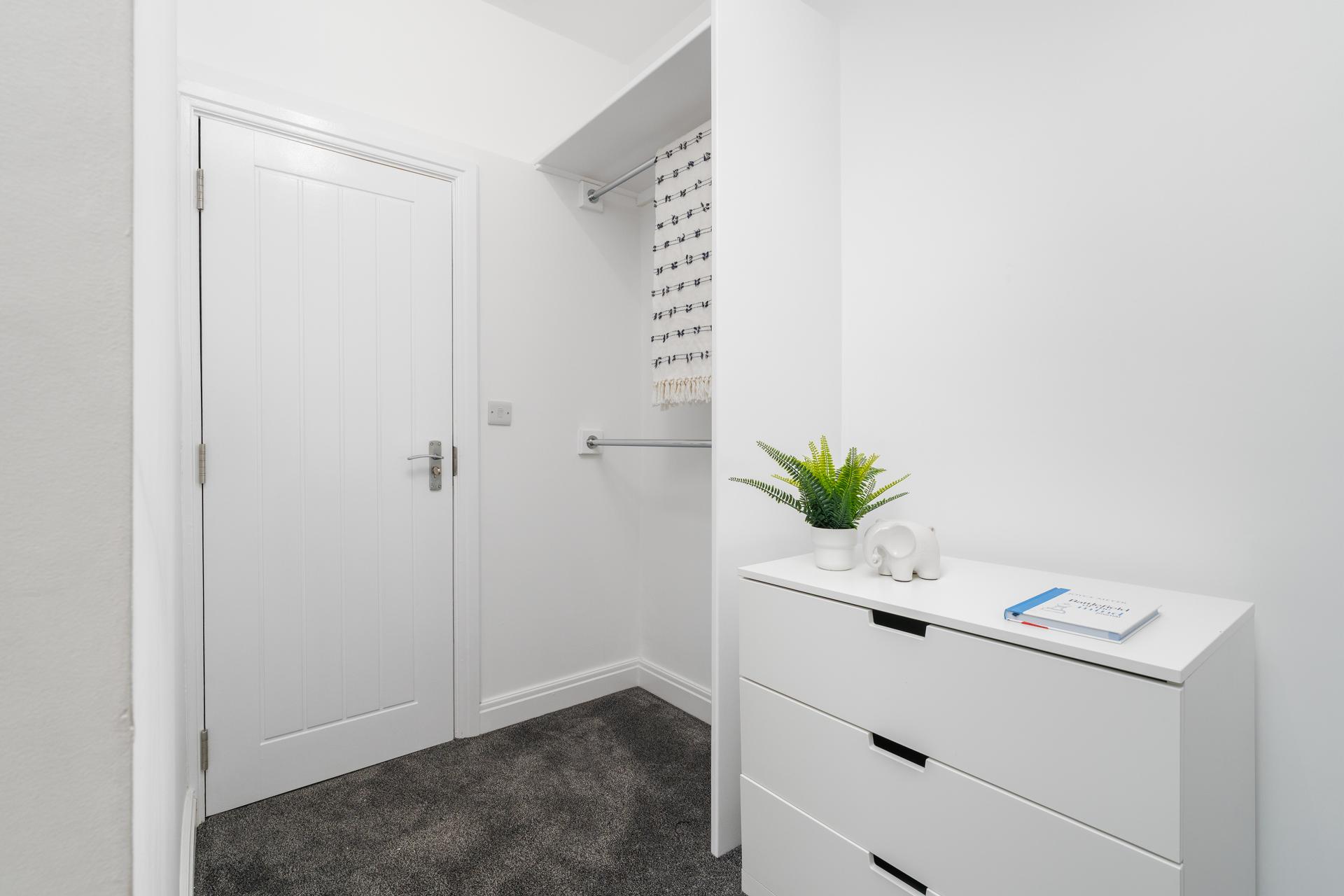 Flat Trelawn Avenue in Leeds