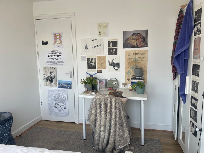 Room Tollington Road in Greater London