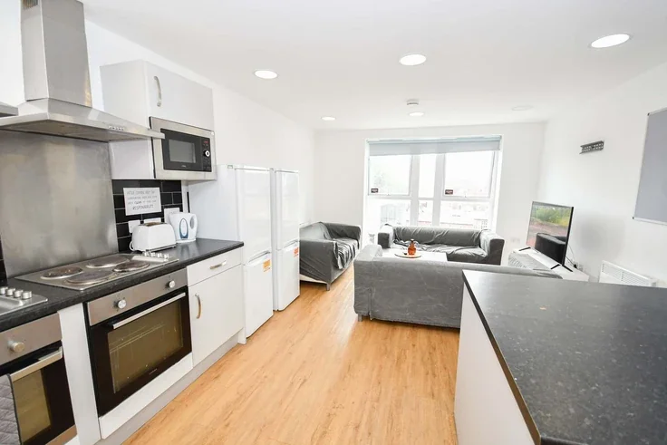 Room Smithdown Lane in Liverpool