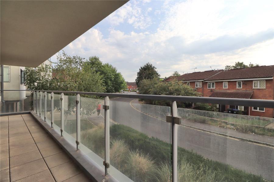 Flat Bradfield Close in Woking