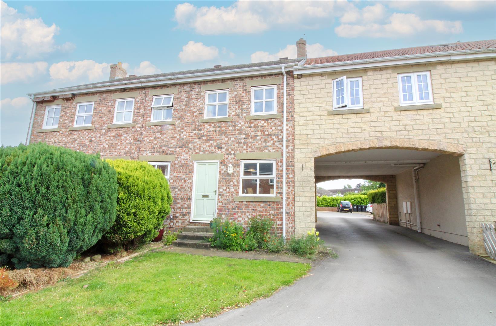 House Renton Close in Bishop Monkton