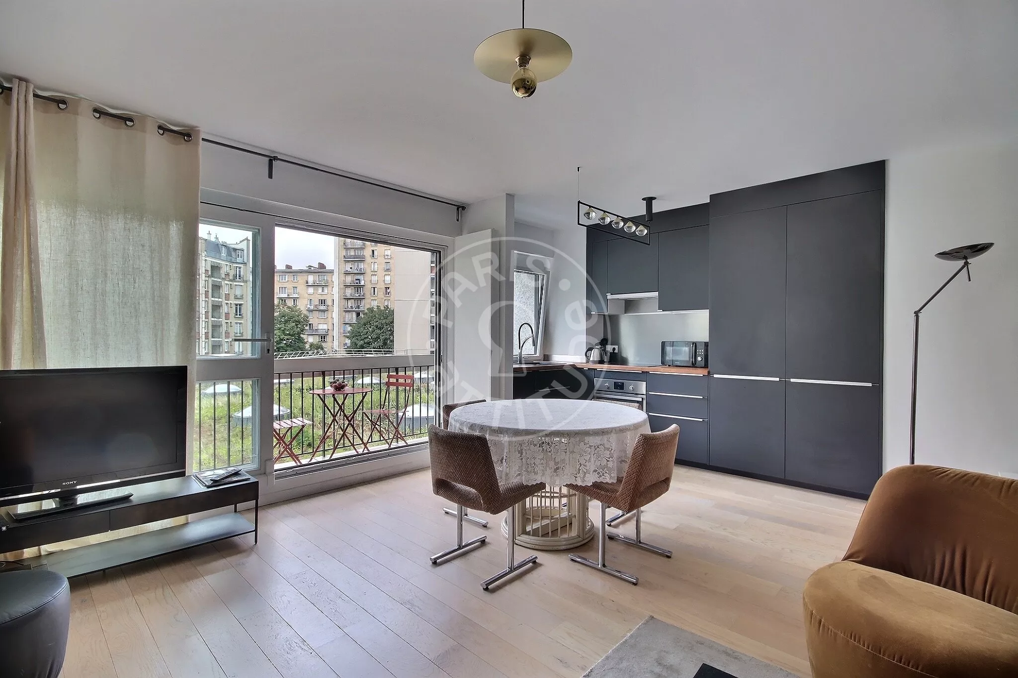 Flat Rue Vauvenargues in Paris