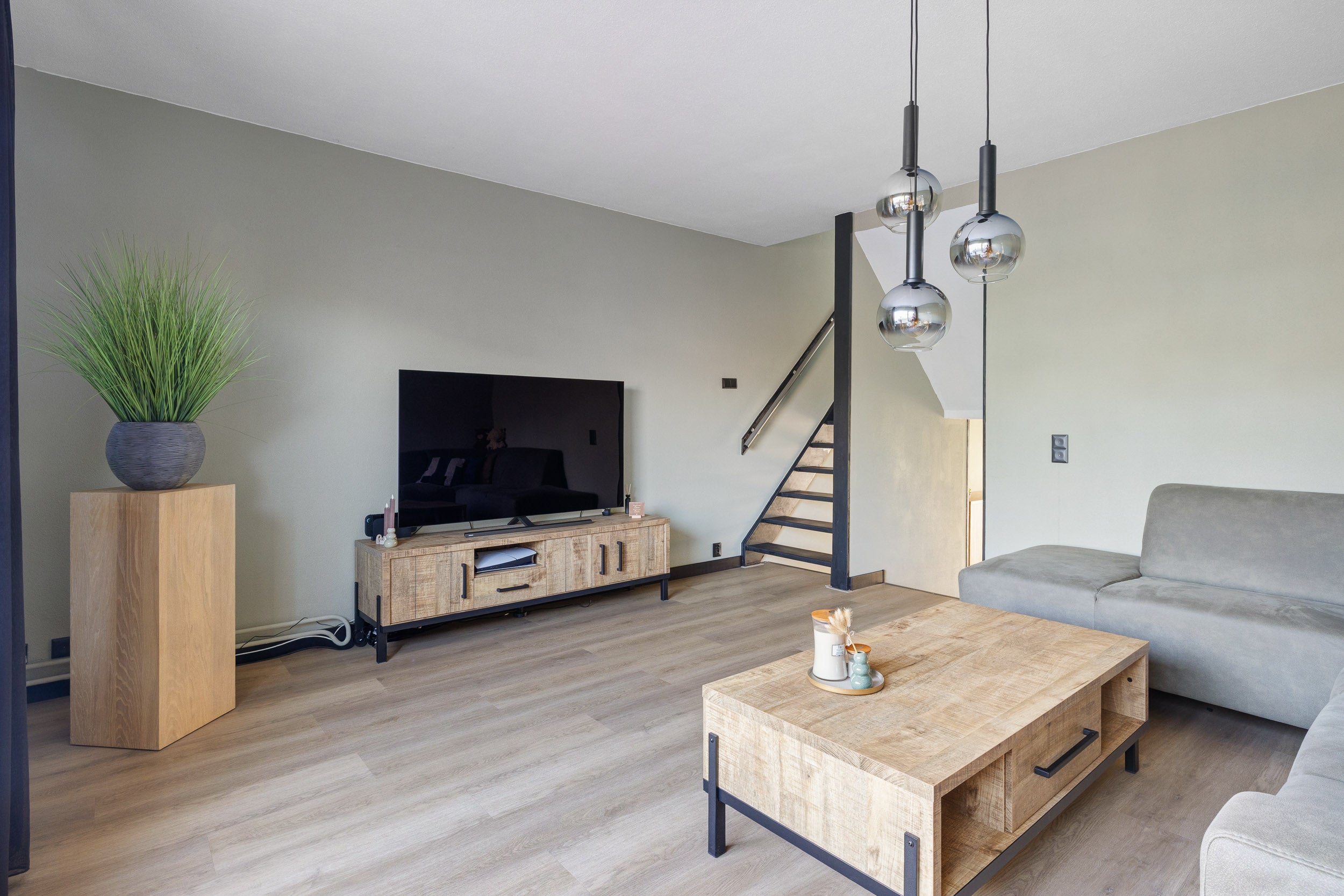 Tussenwoning te koop: Gouverneur Houbenstraat 46, Panningen