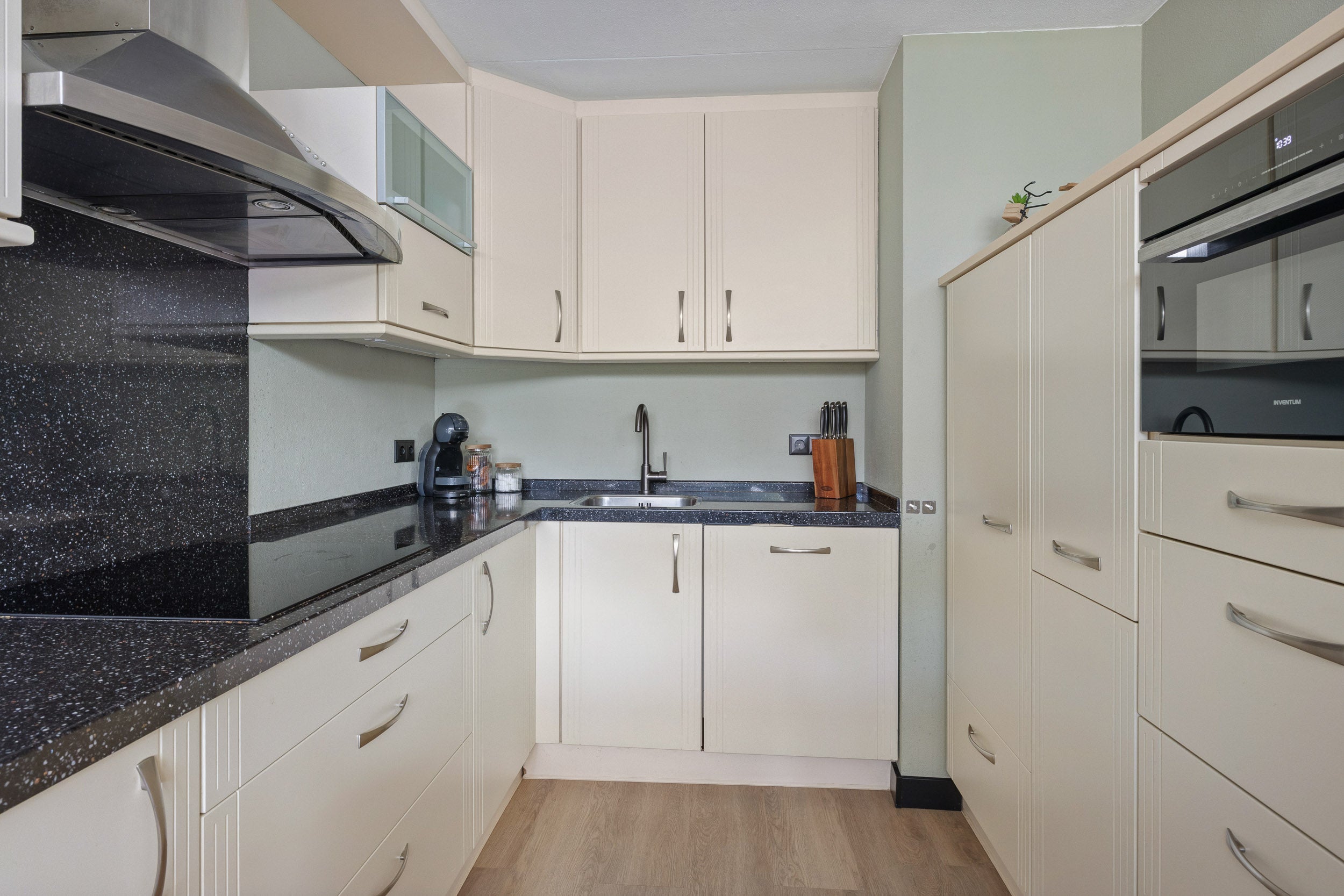 Tussenwoning te koop: Gouverneur Houbenstraat 46, Panningen
