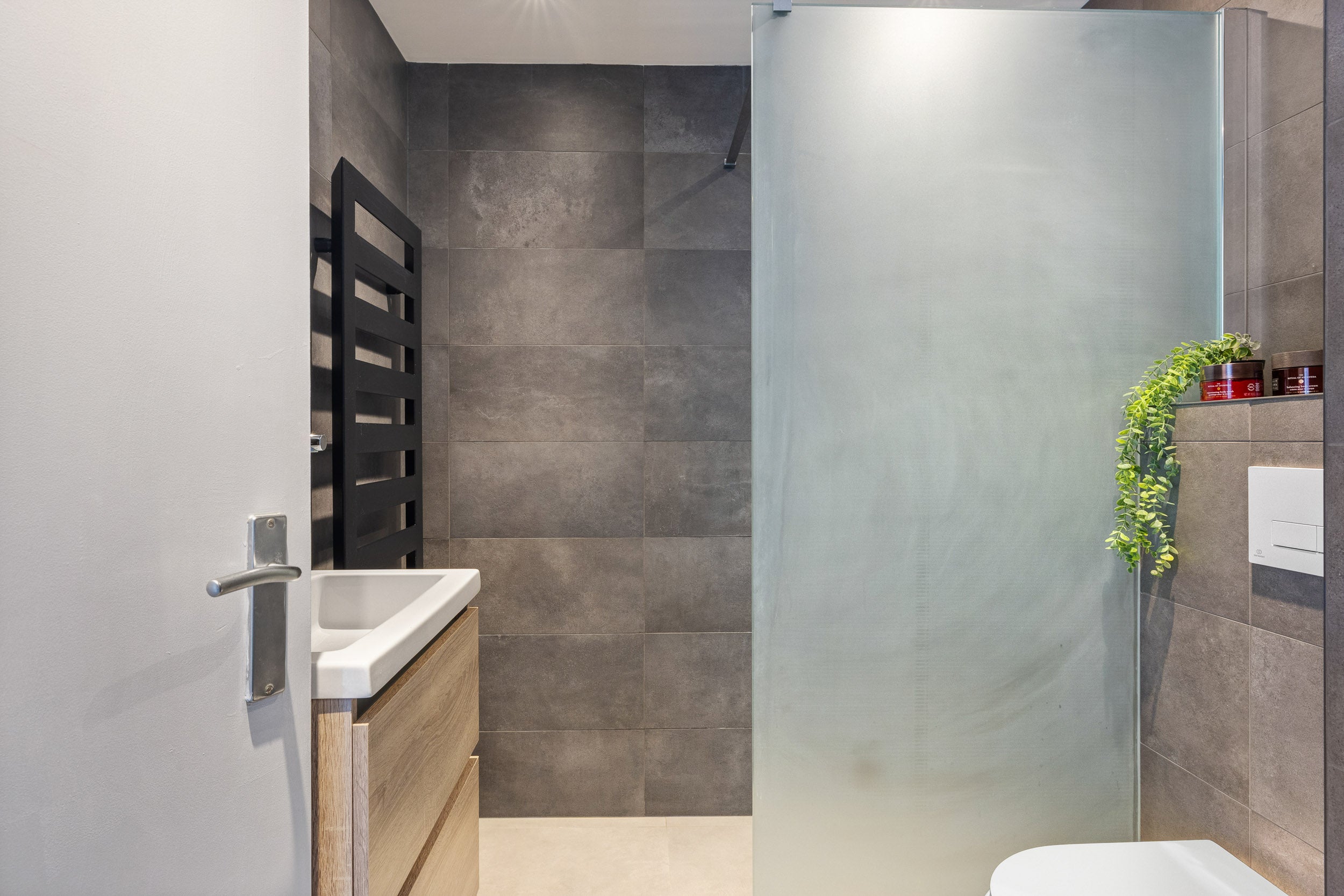 Tussenwoning te koop: Gouverneur Houbenstraat 46, Panningen