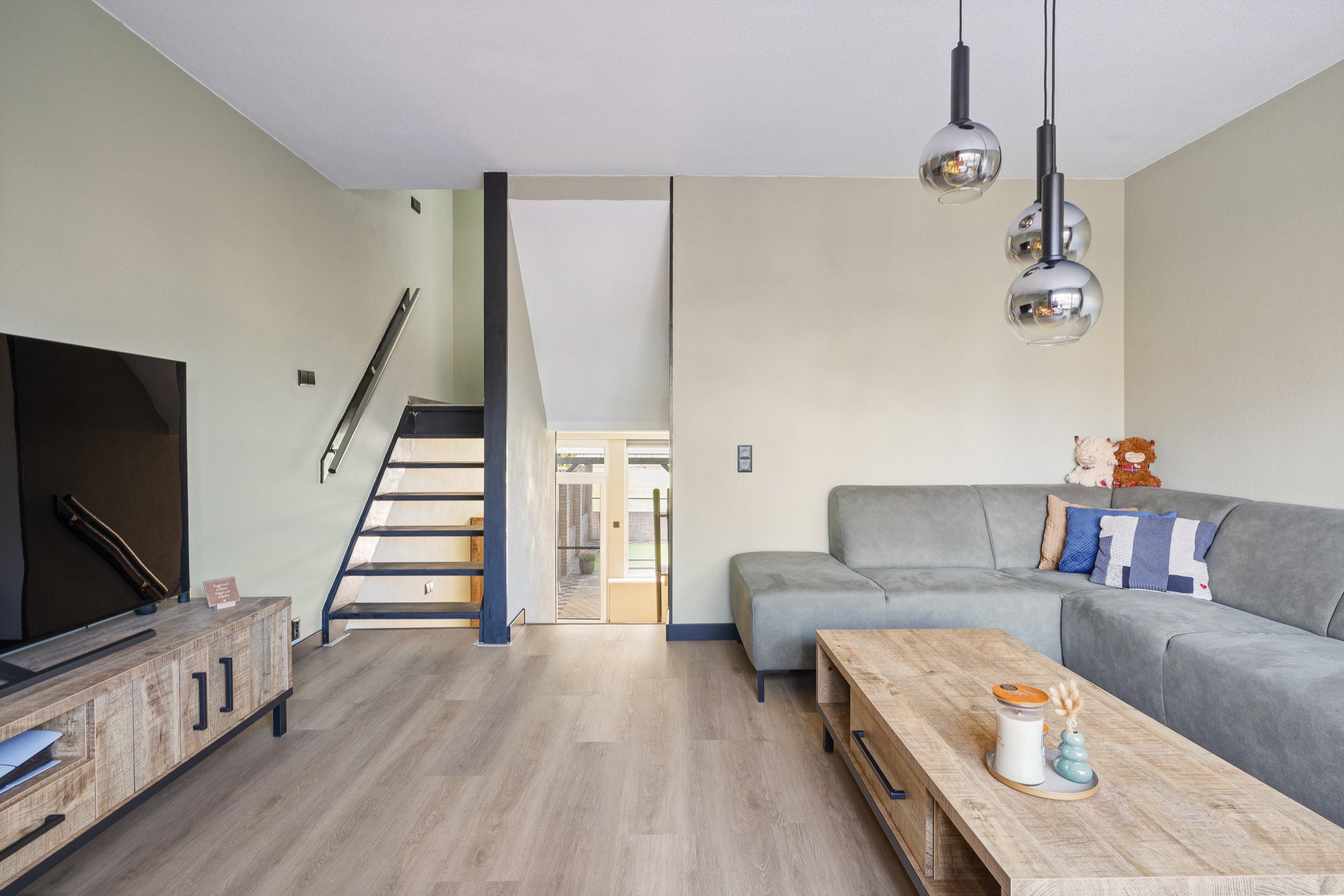 Tussenwoning te koop: Gouverneur Houbenstraat 46, Panningen