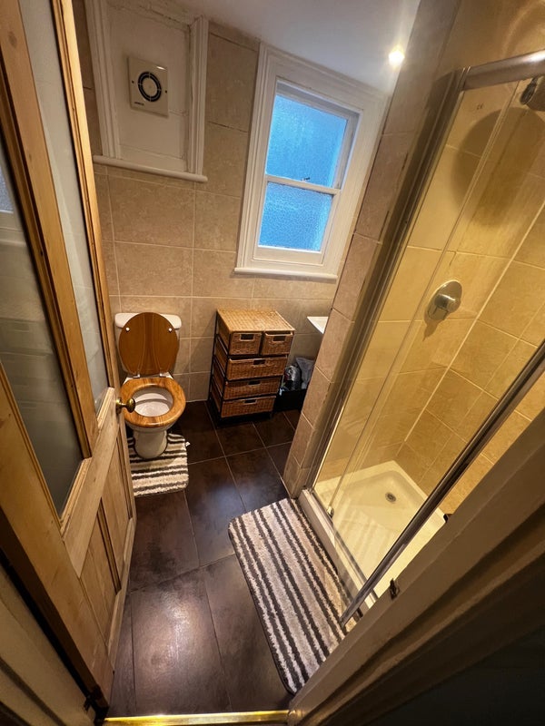 Room Lavender Sweep in Greater London