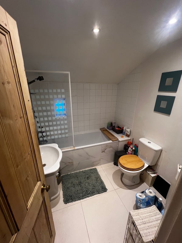 Room Lavender Sweep in Greater London