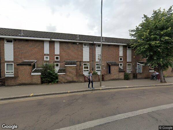 Room Garratt Lane in Greater London
