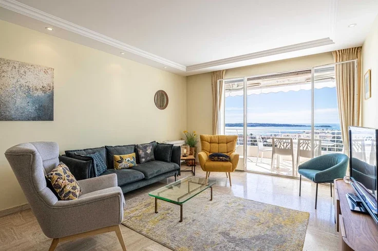 Flat Avenue du Maréchal Juin in Cannes