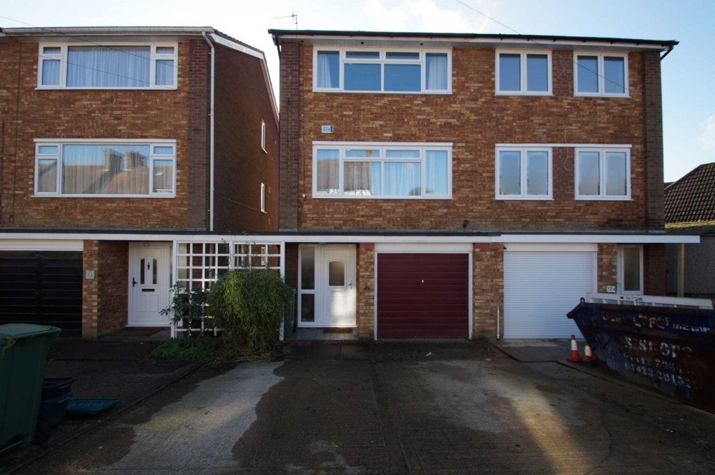House Moorland Road in Dacorum