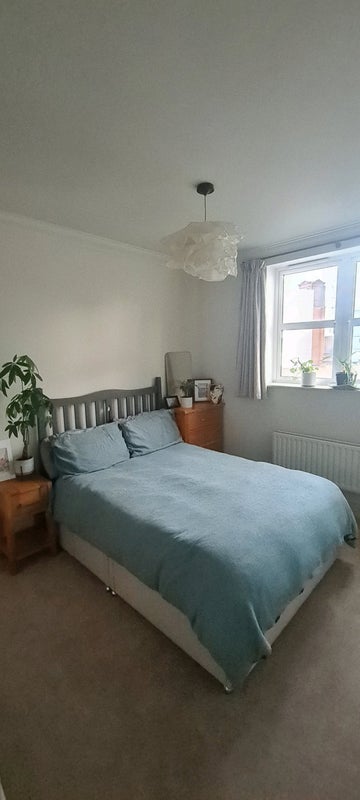 Flat Kennington Lane in Greater London