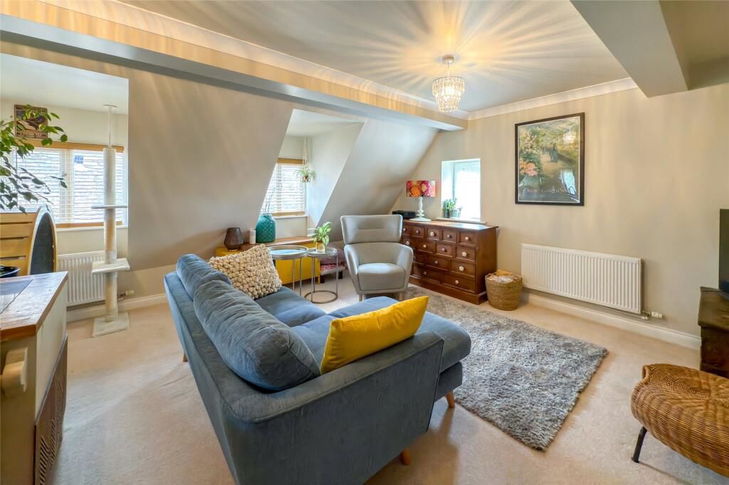Flat Coopers Green Lane in Welwyn Hatfield