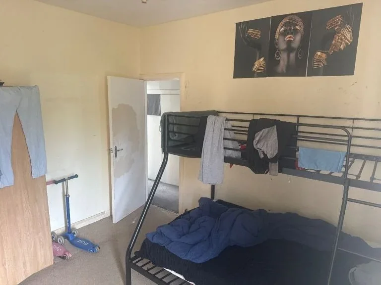 Room Darlington Road in Greater London