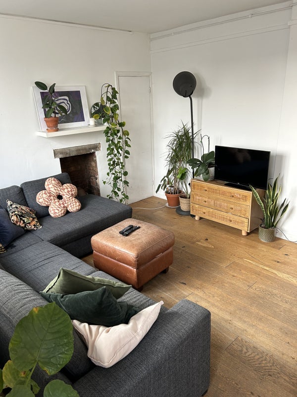 Room White Post Lane in Greater London
