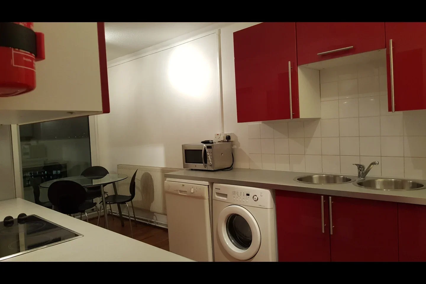 Flat Lingham Street in Greater London