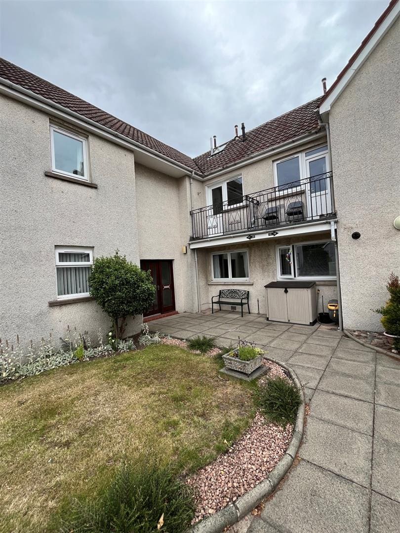 Flat Balrymonth Court in St Andrews
