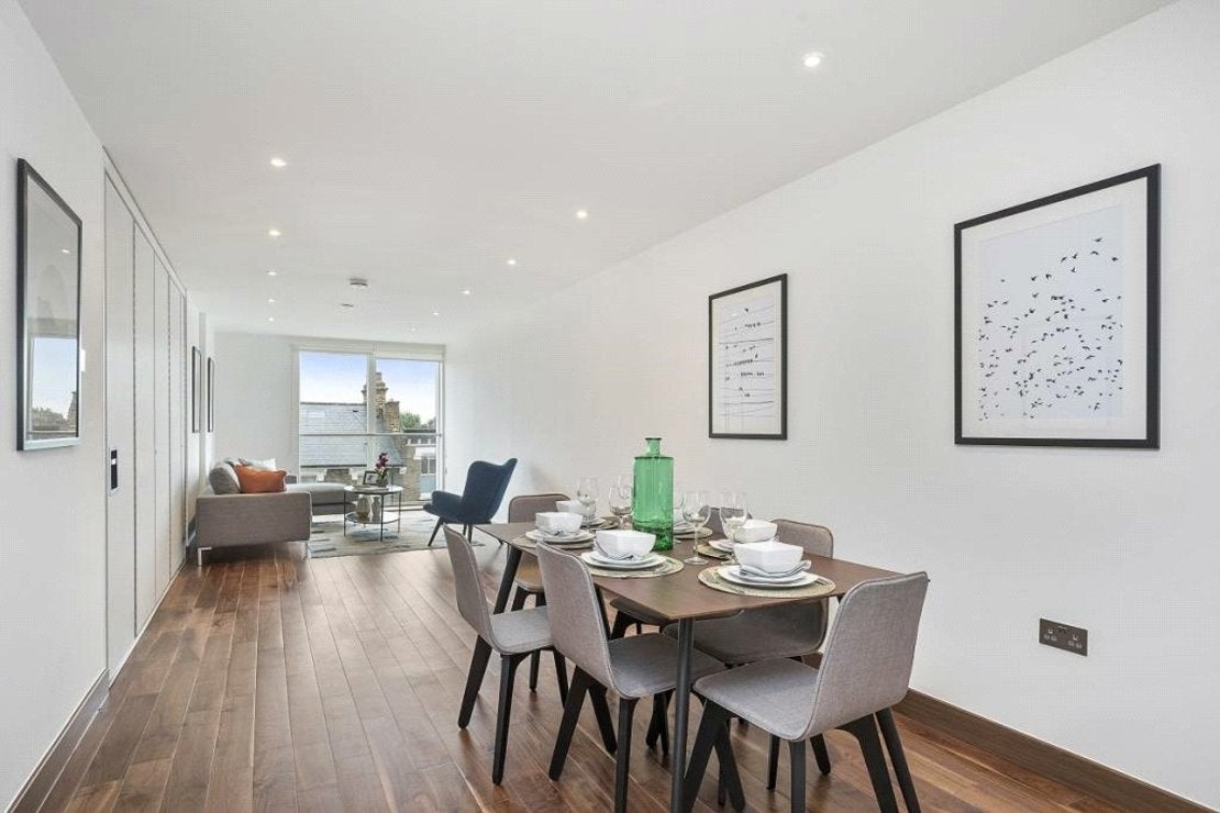 Flat Maygrove Road in Greater London