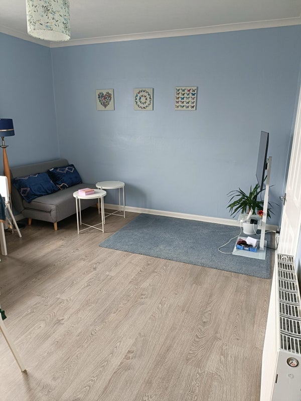 Room Stenhouse Avenue West in City of Edinburgh