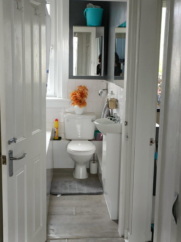 Room Stenhouse Avenue West in City of Edinburgh