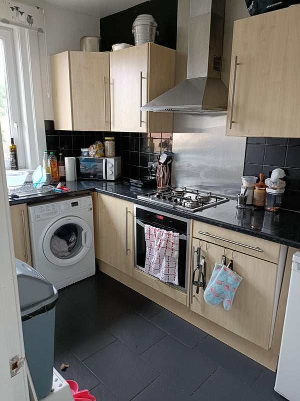 Room Stenhouse Avenue West in City of Edinburgh