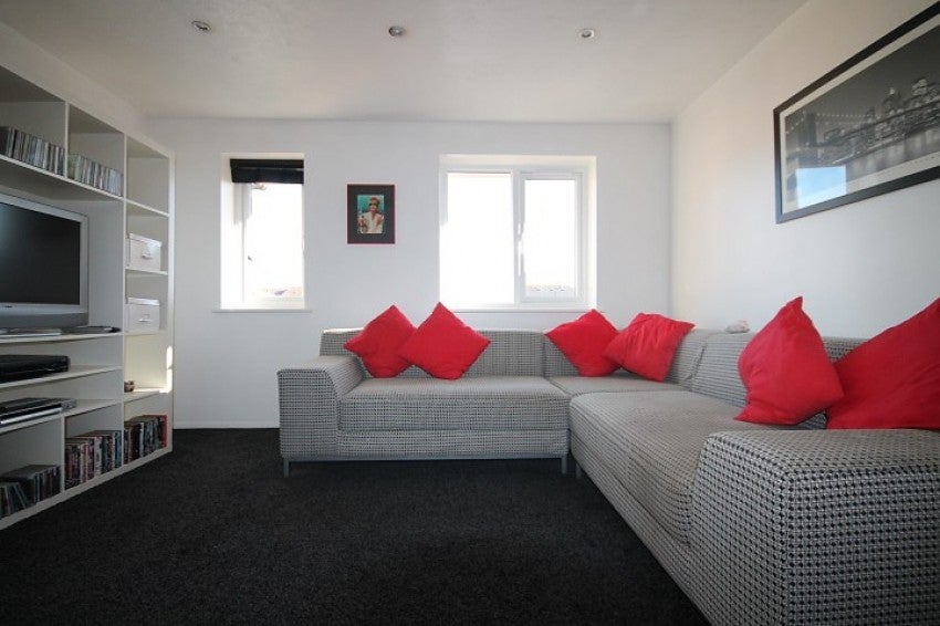 Flat Redford Close in Greater London