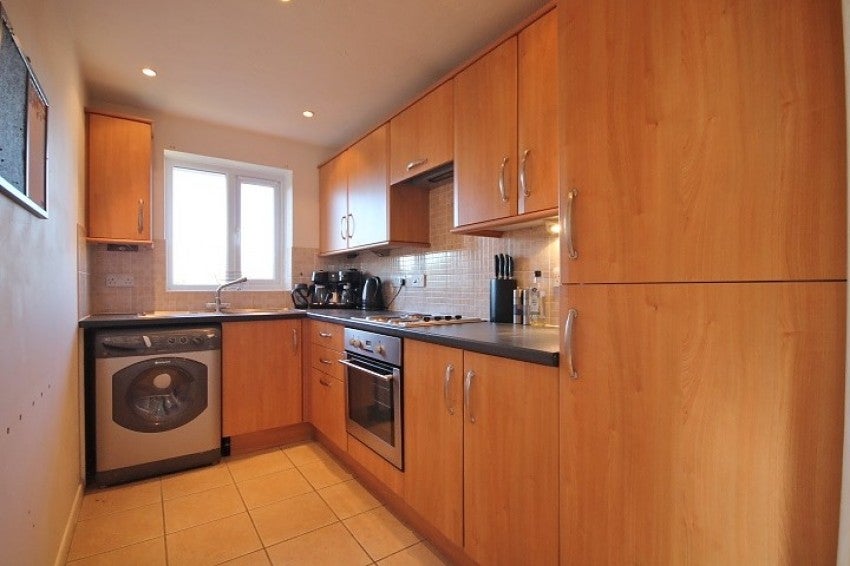 Flat Redford Close in Greater London