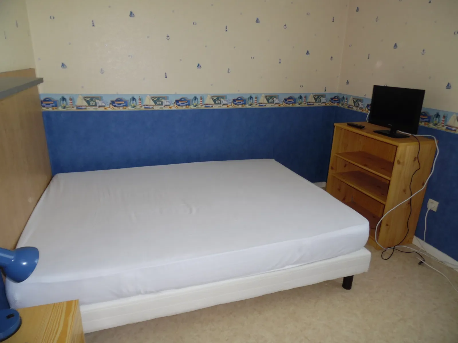 Room Rue des Tilleuls in Saint-Martin-le-Beau